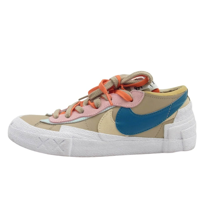 NIKE ナイキ DM7901-200 sacai サカイ KAWS BLAZER LOW ローカット スニーカー ベージュ系 25cm【中古】