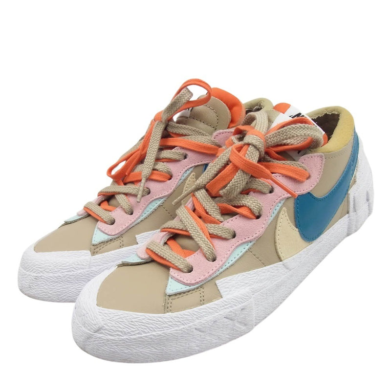 NIKE ナイキ DM7901-200 sacai サカイ KAWS BLAZER LOW ローカット スニーカー ベージュ系 25cm【中古】