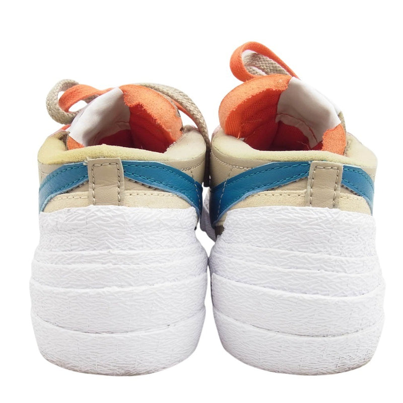 NIKE ナイキ DM7901-200 sacai サカイ KAWS BLAZER LOW ローカット スニーカー ベージュ系 25cm【中古】