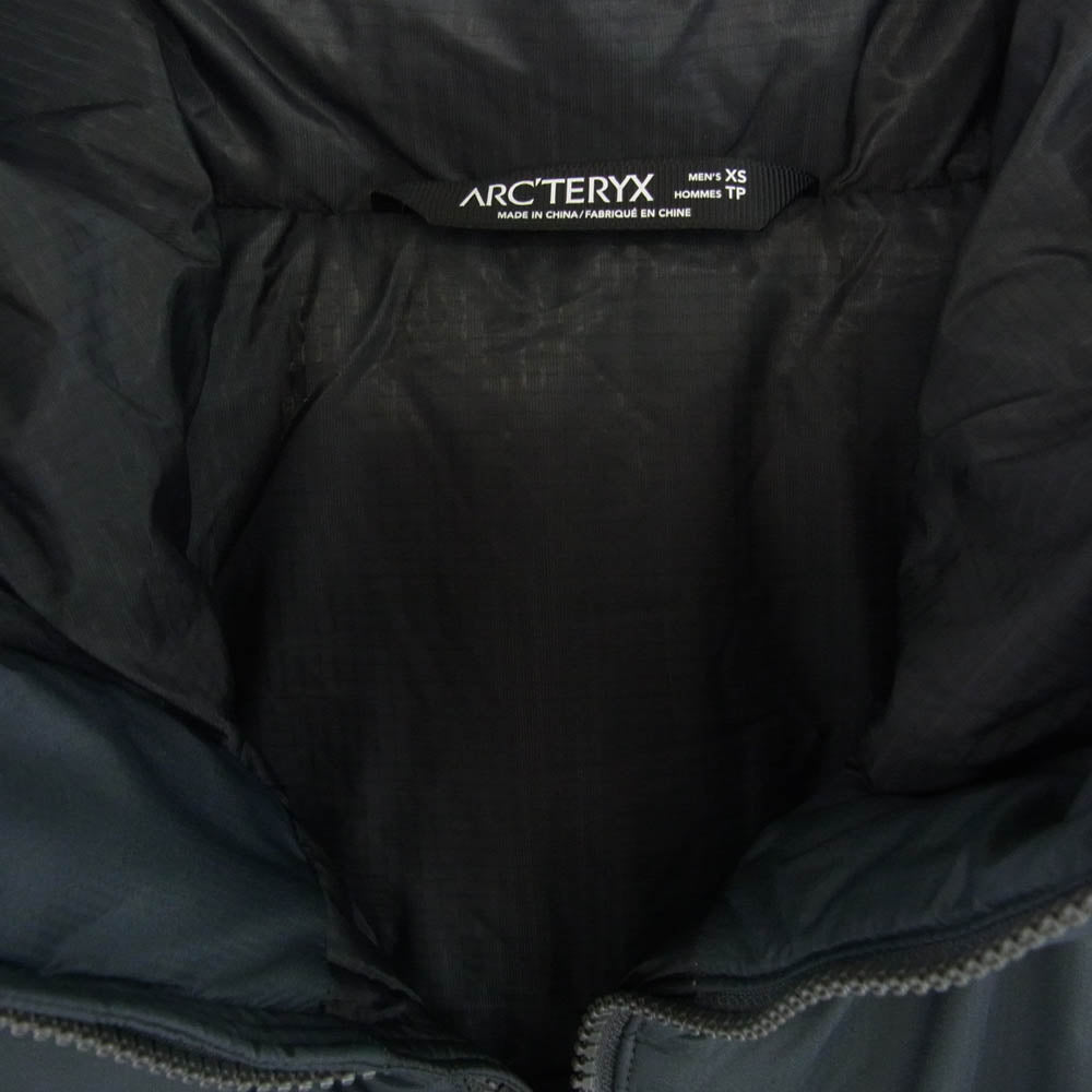 ARC'TERYX アークテリクス 2623X000004613 NUCLEI SV PARKA ニュー クレイ パーカー 中綿 フーディー ジャケット ネイビー系 XS【極上美品】【中古】