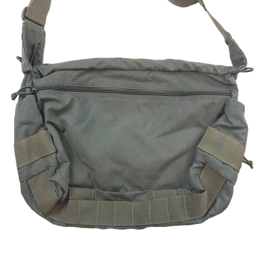 BRIEFING ブリーフィング USA製 FLIGHT LIGHT COURIER ショルダー バッグ カーキ系【中古】