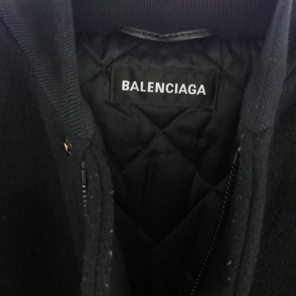 BALENCIAGA バレンシアガ 595226 TGU07 パリフラッグ 袖レザー スタジャン ブルゾン ジャケット ブラック系 42【中古】