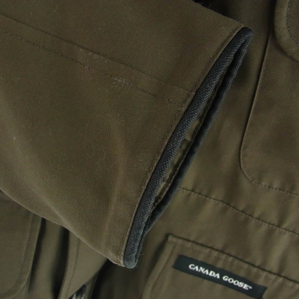 CANADA GOOSE カナダグース 2301JM R 国内正規品 グリフィンインターナショナルタグ RUSSELL PARKA ラッセルパーカ ダウンジャケット カーキ系 XL【中古】