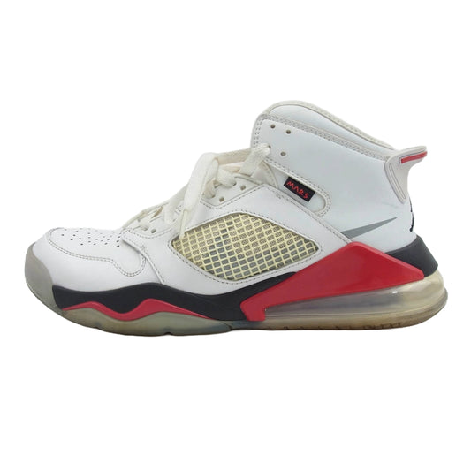 NIKE ナイキ CD7070-100 Jordan Mars 270 ジョーダン マーズ 270 ホワイト ファイヤーレッド ハイカットスニーカー ホワイト系 28.0cm【中古】