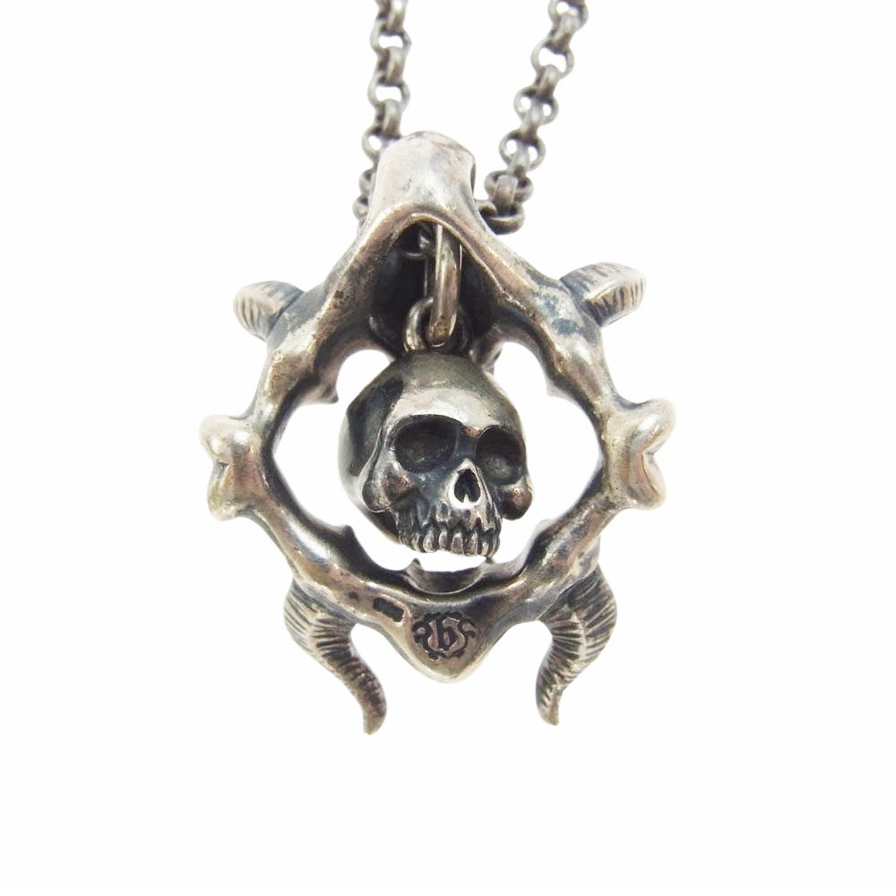 BIZARRE ビザール ストーン スカル シルバー ペンダント シルバー系 レッド系【中古】
