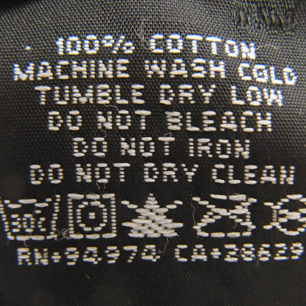 STUSSY ステューシー UNDEFEATED アンディーフィーテッド PLAY DIRTY プレイダーティ 半袖 Tシャツ ホワイト系 M【中古】