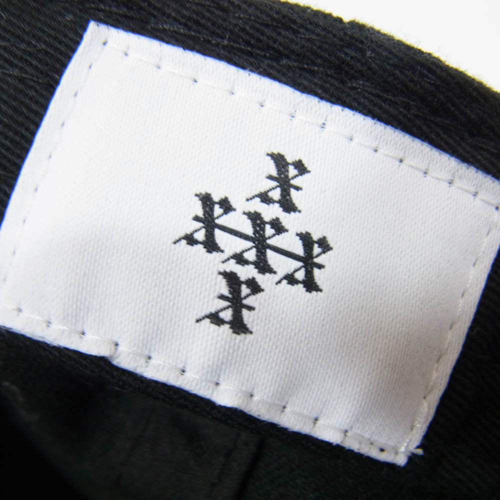 GOD SELECTION XXX ゴッドセレクション ロゴ刺繍 キャップ 帽子 ブラック系【中古】