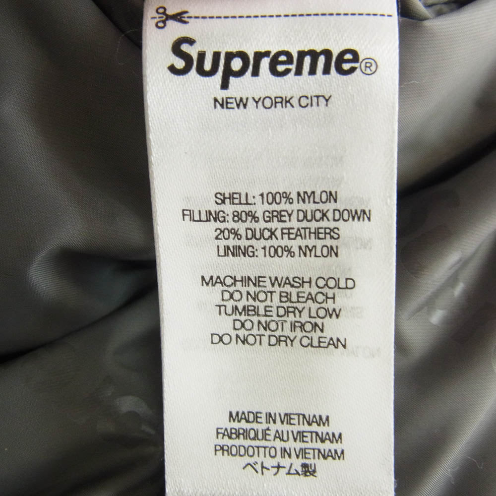 Supreme シュプリーム 21AW New York Yankees GORE TEX 700-Fill Down Jacket ニューヨーク ヤンキース ゴアテックス 700-フィル ダウン ジャケット レッド Lサイズ レッド系 L【中古】