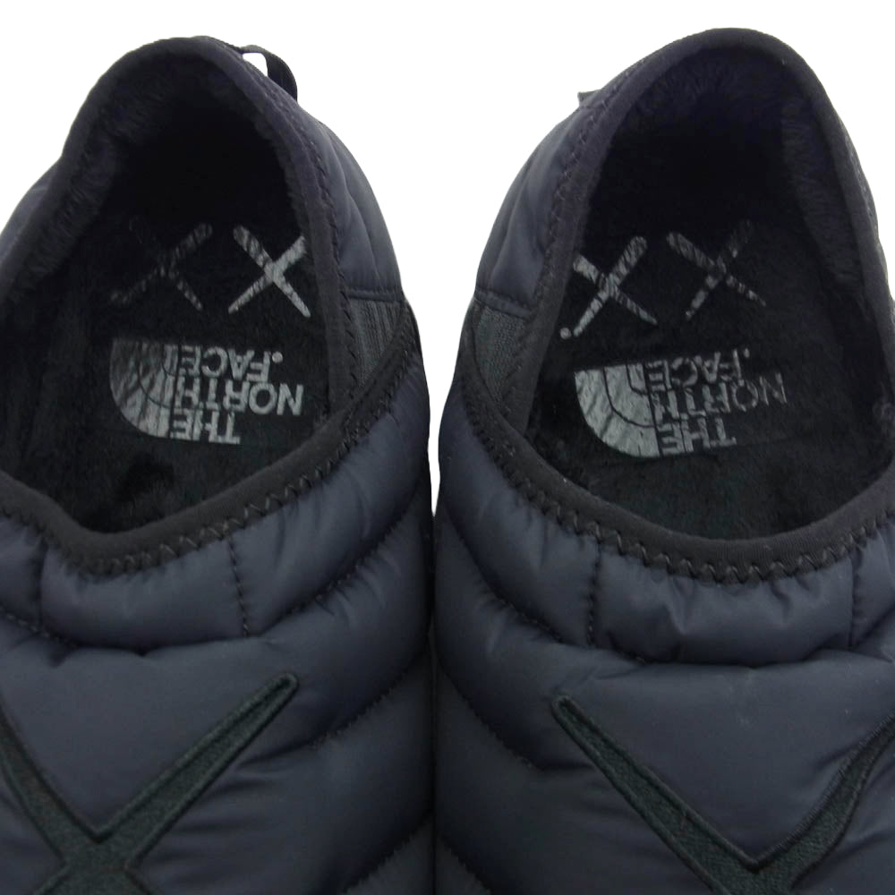 THE NORTH FACE ノースフェイス KAWS Project Mens Thermoball Traction Mule V Shoes カウズ ポーラーテック サーモボール トラクション ミュール ブラック系 27cm【新古品】【未使用】【中古】