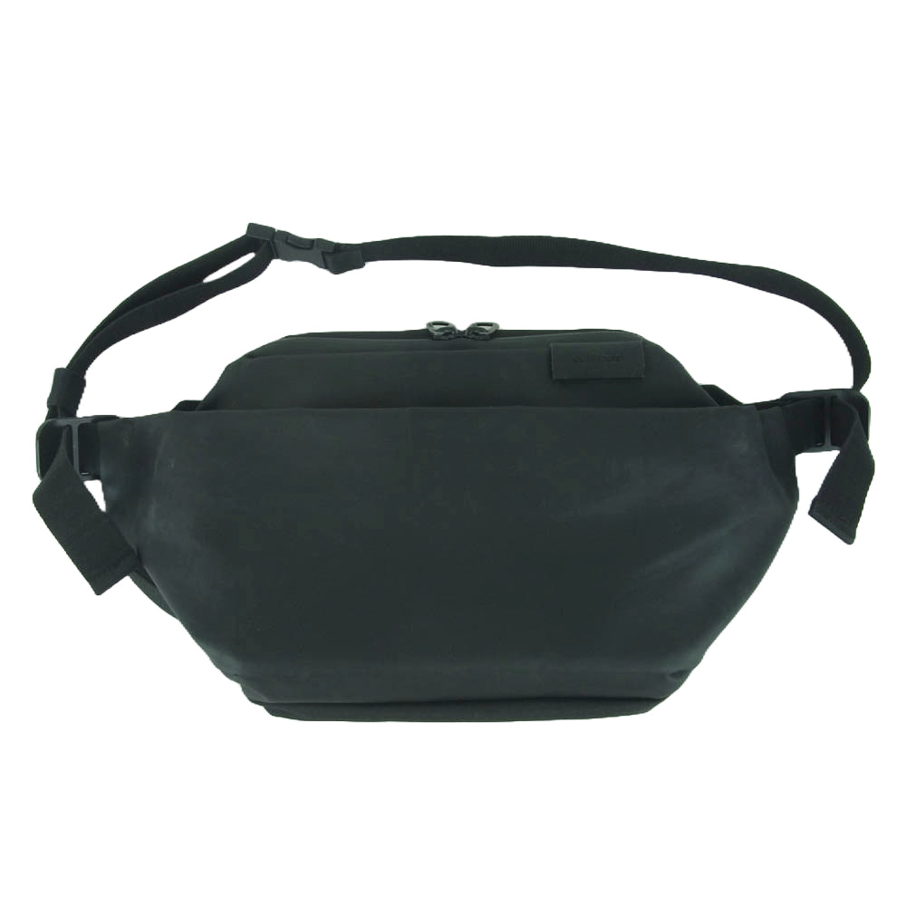 コートエシエル Isarau Obsidian Black Small ボディ バッグ 中国製 ブラック系【中古】