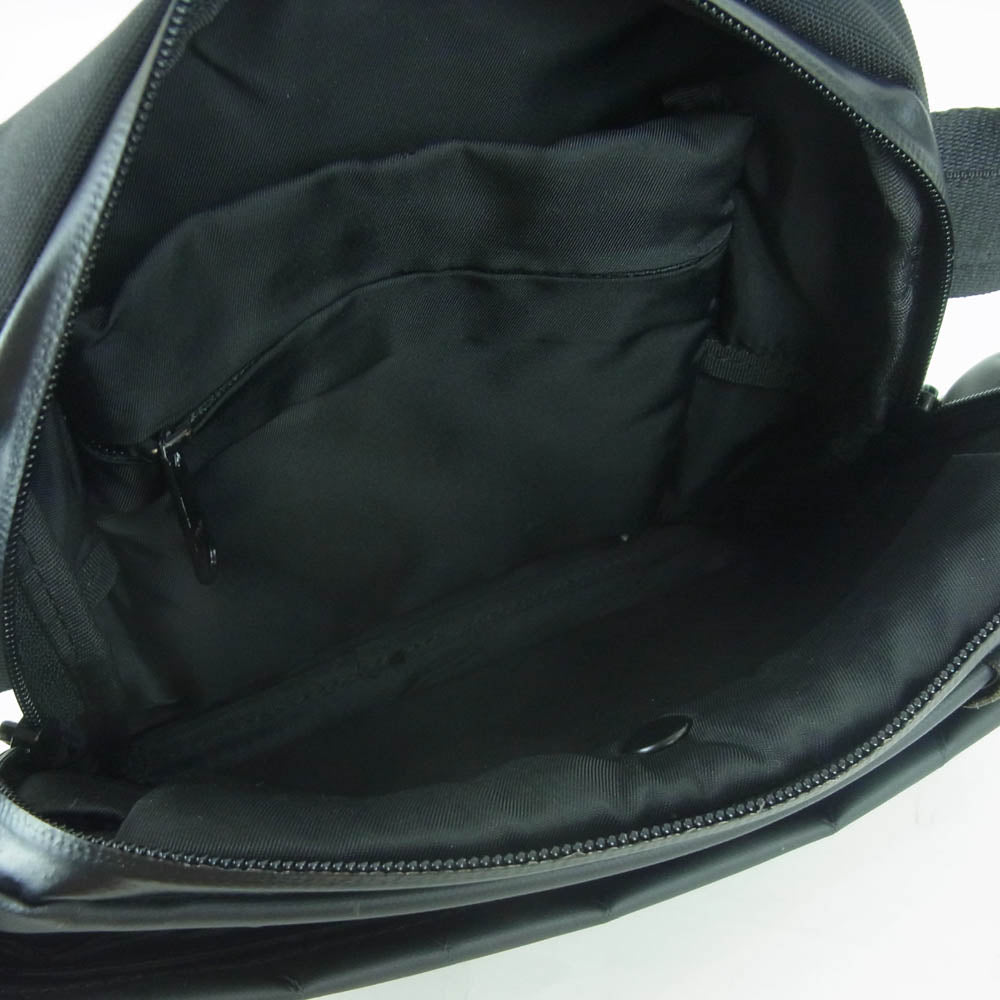 コートエシエル Isarau Obsidian Black Small ボディ バッグ 中国製 ブラック系【中古】