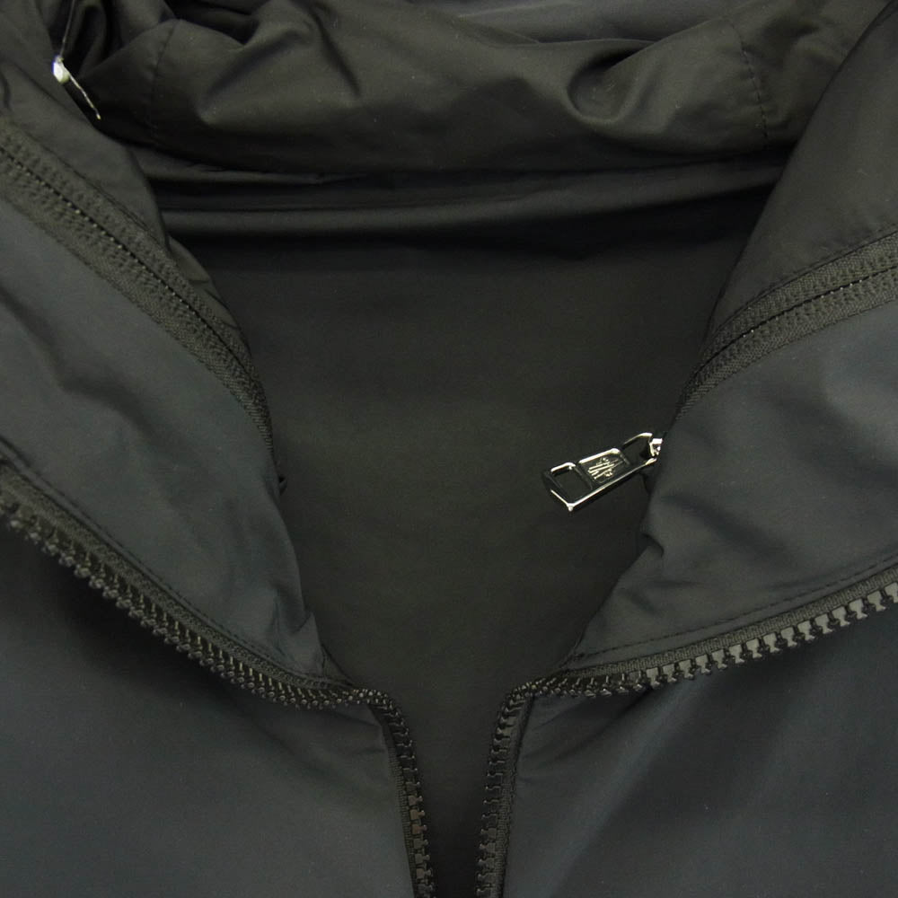 MONCLER モンクレール 24SS J10911A0008654A91 Traversier トラヴェルシエ ナイロン ジップアップ ブルゾン ジャケット フーデッドジャケット ブラック系 2 ブラック系 2【中古】