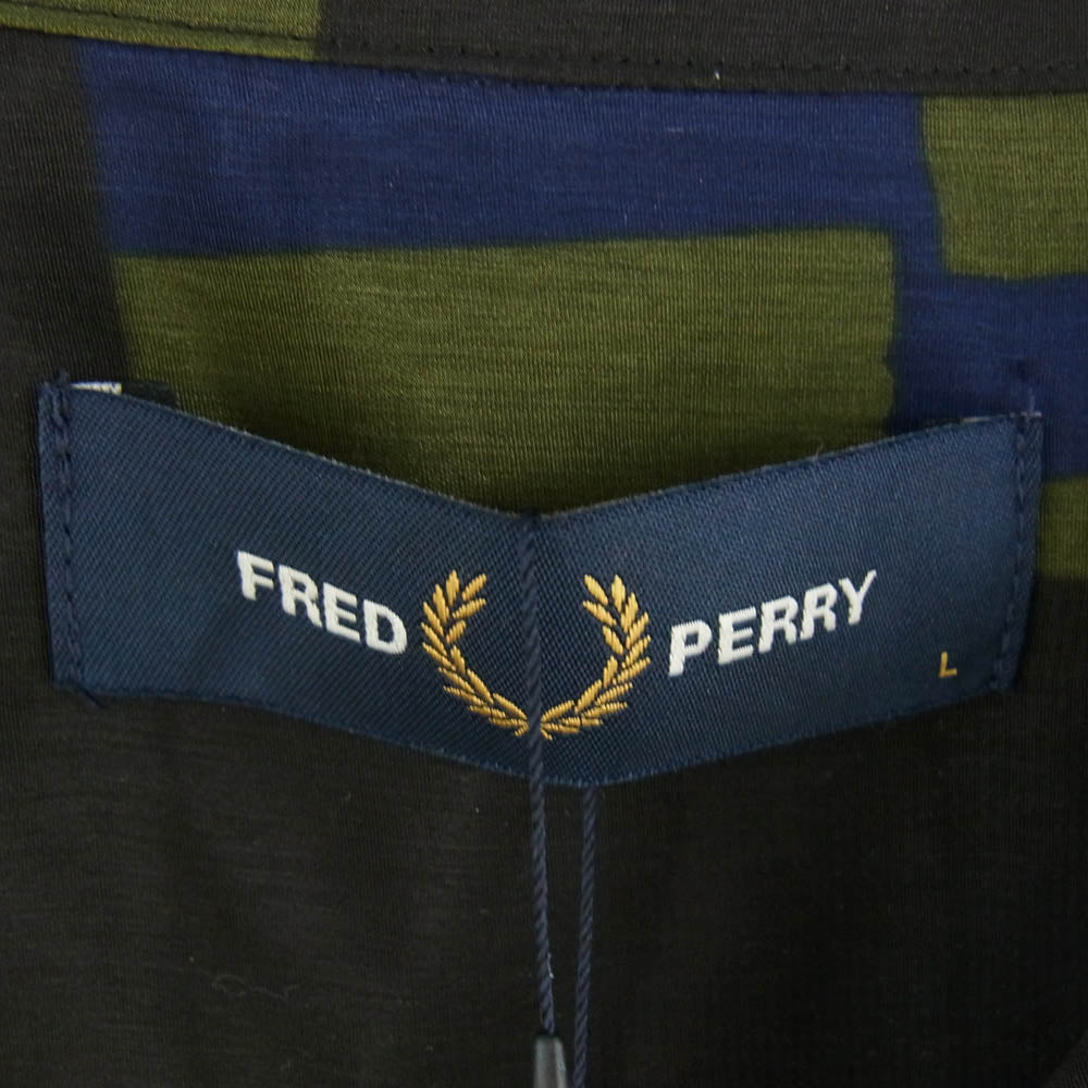 FRED PERRY フレッドペリー M4605 Print Short Sleeves オープンカラー 総柄 半袖シャツ マルチカラー系 ネイビー系 L【美品】【中古】