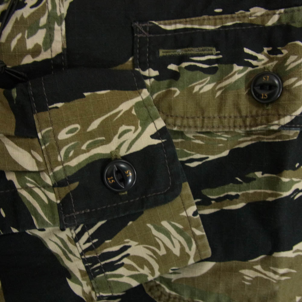 NEIGHBORHOOD ネイバーフッド WDS-C-NBHD-23-Q3-04 WIND AND SEA ウィンダンシー CAMOUFLAGE OFFICER SH タイガーカモ ミリタリー シャツ ジャケット カーキ系 S【中古】