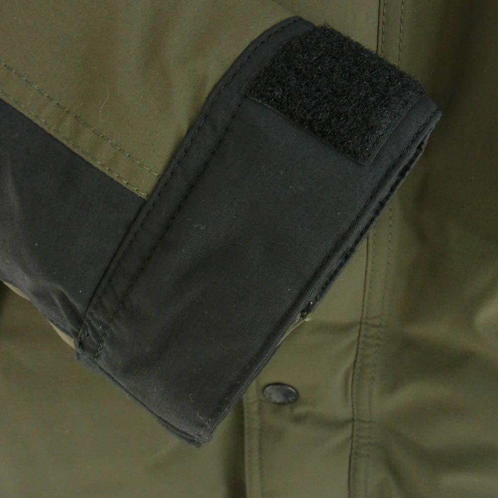 THE NORTH FACE ノースフェイス 22AW ND92237 GORE-TEX Mountain Down Jacket ゴアテックス マウンテン ダウン ジャケット カーキ系 M【中古】