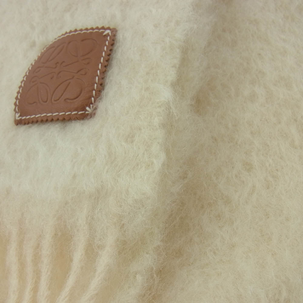 LOEWE ロエベ ウール モヘヤ アナグラムロゴパッチ フリンジ マフラー ホワイト系【中古】