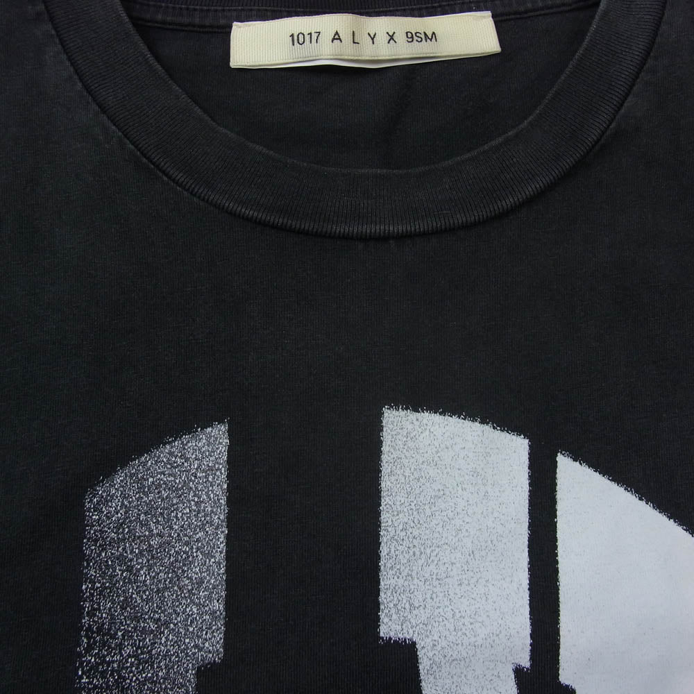 アリクス AAUPA0279FA01 LOGO PRINT GRAPHIC T-SHIRT グラフィック ロゴプリント 半袖 クルーネック Tシャツ カットソー ブラック系 L【中古】