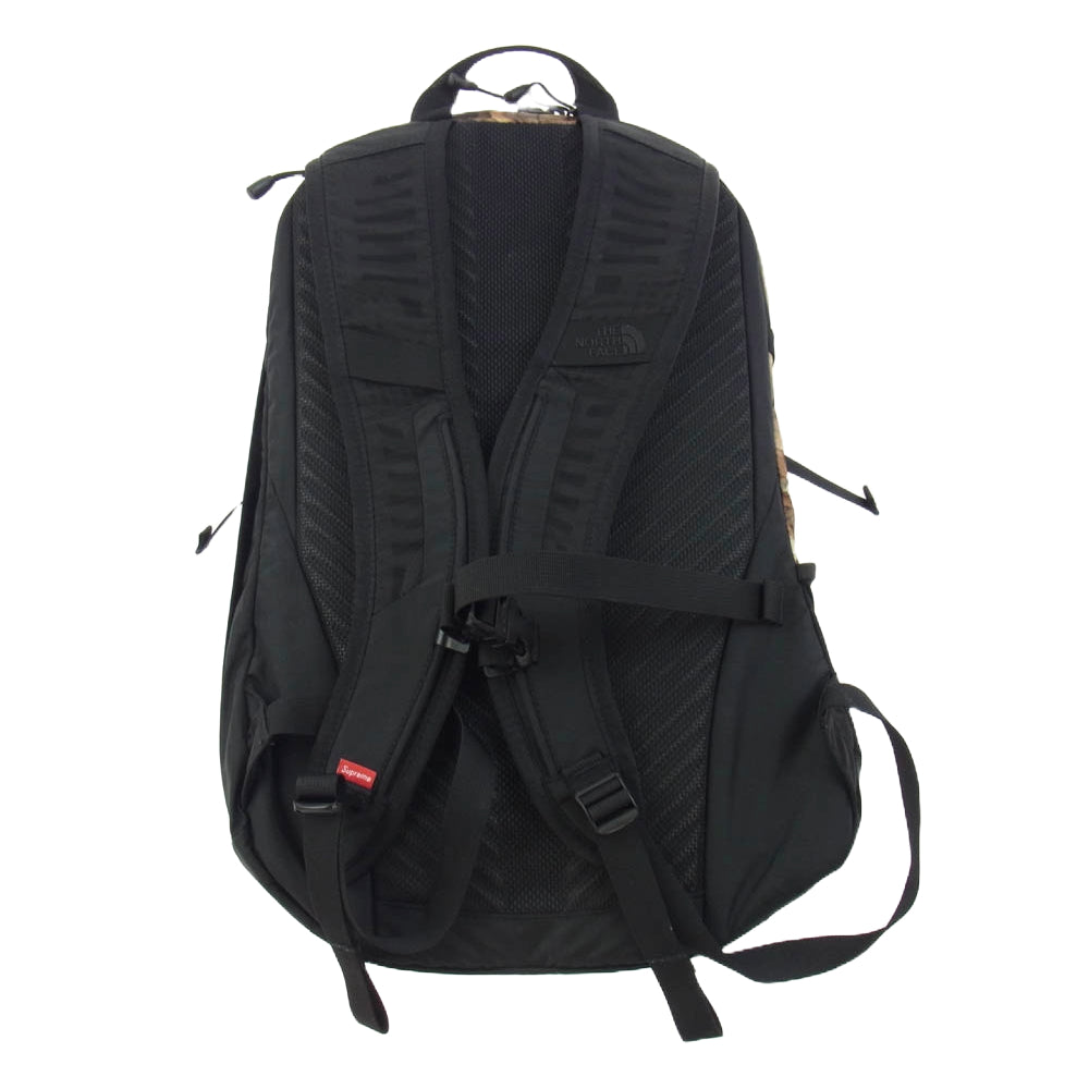 Supreme シュプリーム 16AW NF00CLG6 × THE NORTH FACE ザノースフェイス Pocono Backpack 枯葉総柄 バックパック マルチカラー系【中古】