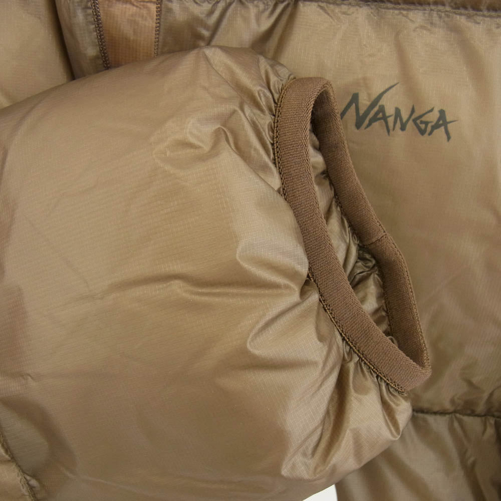 NANGA ナンガ ND2241-1A310 MOUNTAIN LODGE DOWN CREW NECK TOP マウンテンロッジ ダウン クルーネック トップ ジャケット ブラウン系 JPN S【新古品】【未使用】【中古】