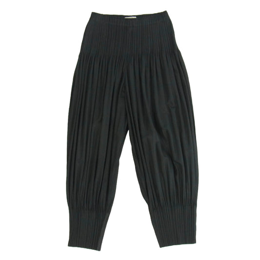 PLEATS PLEASE プリーツプリーズ イッセイミヤケ PP55JF402 FLUFFY BASICS フラッフィー ベーシック プリーツ パンツ ブラック系 3【中古】