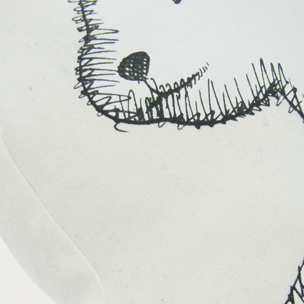 HUMAN MADE ヒューマンメイド 23AW KAWS Made Cushion #2 White カウズ メイド クッション ホワイト ホワイト系【中古】