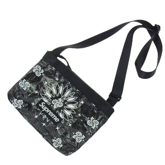 Supreme シュプリーム Bandana Tarp Side Bag バンダナ柄 ショルダーバッグ サコッシュ ブラック系【中古】