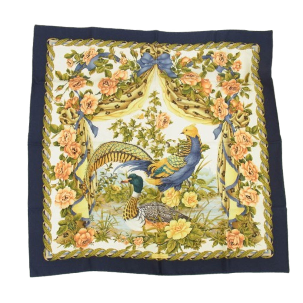 Salvatore Ferragamo サルヴァトーレフェラガモ フラワー 総柄 花柄 シルク スカーフ マルチカラー系【中古】
