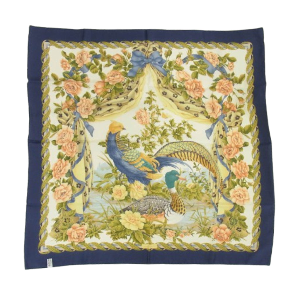 Salvatore Ferragamo サルヴァトーレフェラガモ フラワー 総柄 花柄 シルク スカーフ マルチカラー系【中古】