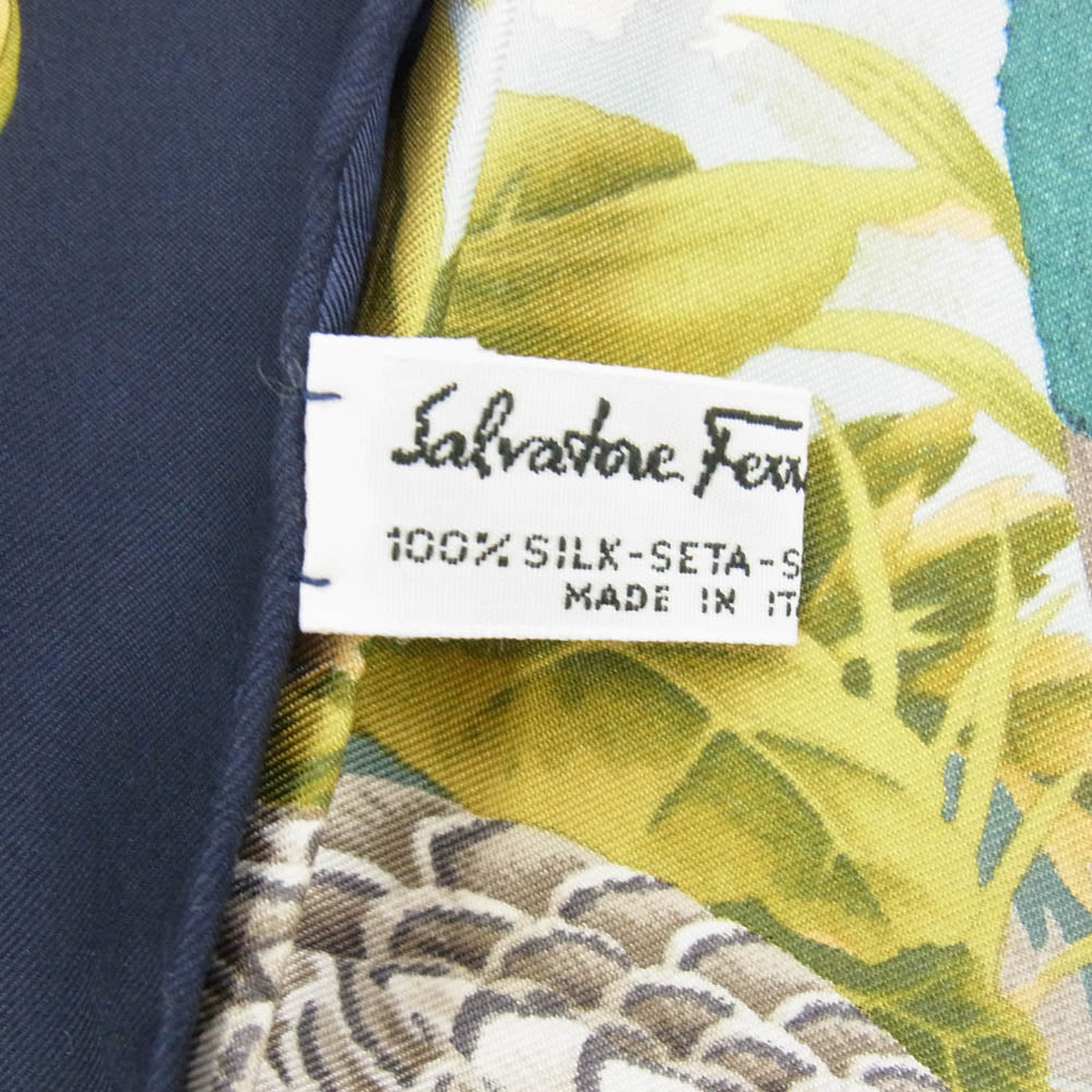 Salvatore Ferragamo サルヴァトーレフェラガモ フラワー 総柄 花柄 シルク スカーフ マルチカラー系【中古】