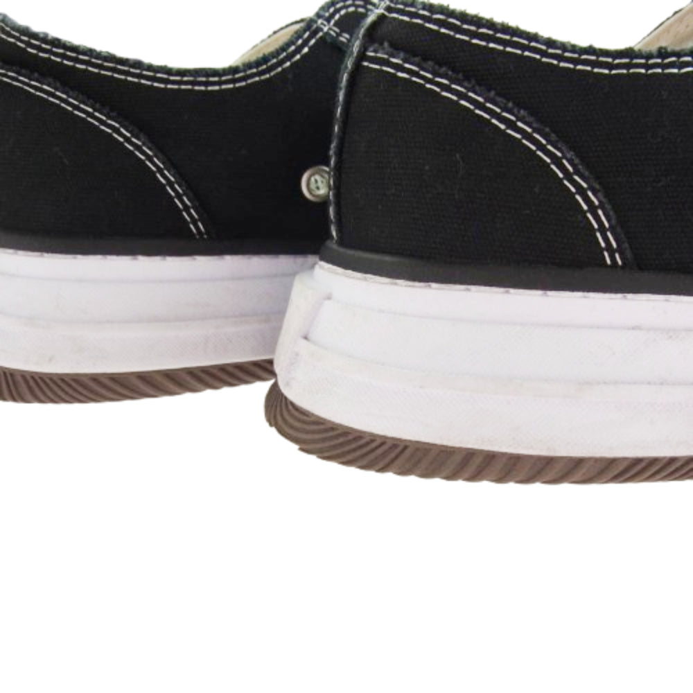 Maison MIHARA YASUHIRO メゾンミハラヤスヒロ 24SS B12FW702 YUCCA OG Sole Canvas Low-top Sneaker ユッカ OG ソール キャンバス ロートップ スニーカー ブラック系 ホワイト系 42【中古】