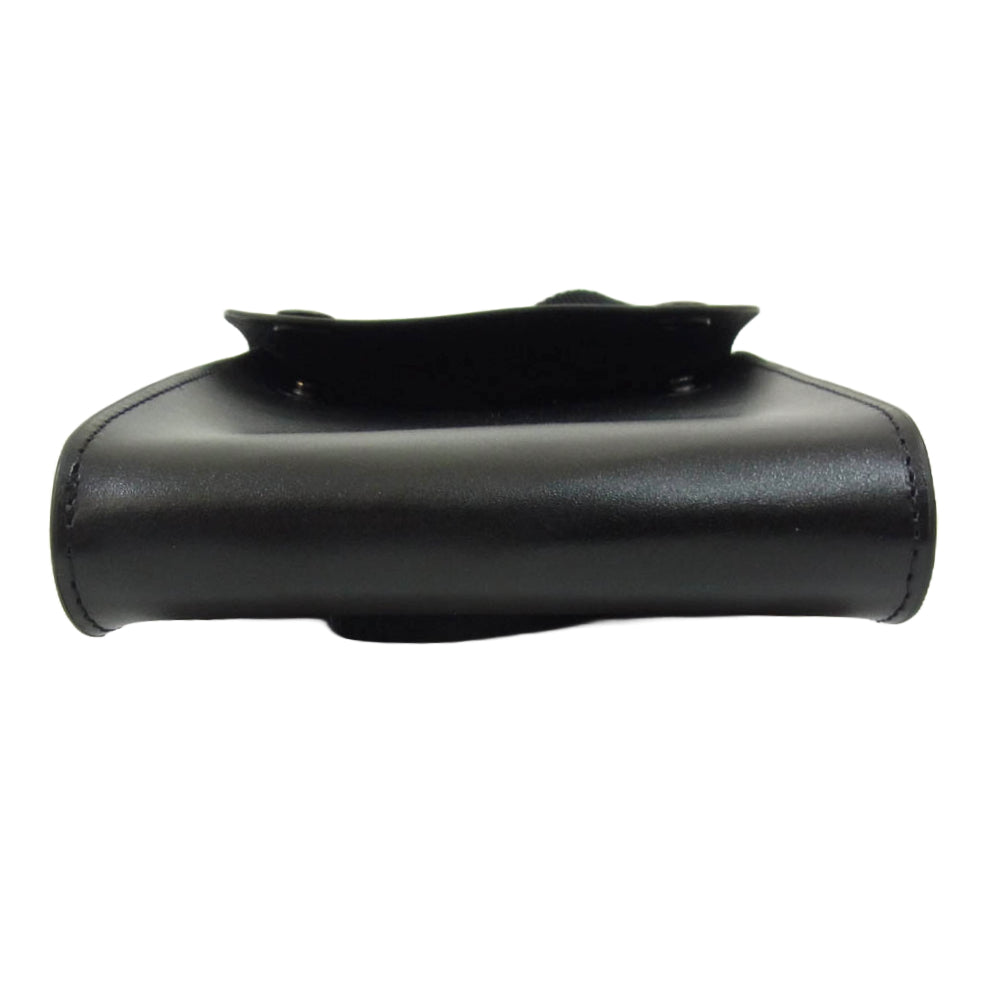 FRED PERRY フレッドペリー BURNISHED LEATHER POUCH レザー ショルダー バッグ ブラック系【中古】