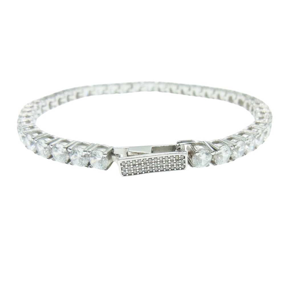 AVALANCHE アバランチ テニス ブレスレット 4ｍｍ 18cm シルバー系【美品】【中古】