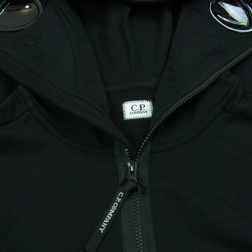 C.P.Company シーピーカンパニー 17CMSS141A 005086W Diagonal Raised Fleece Explorer Zipped Hooded Sweatshirt ゴーグル付き フルジップ パーカー ブラック系 XL【美品】【中古】
