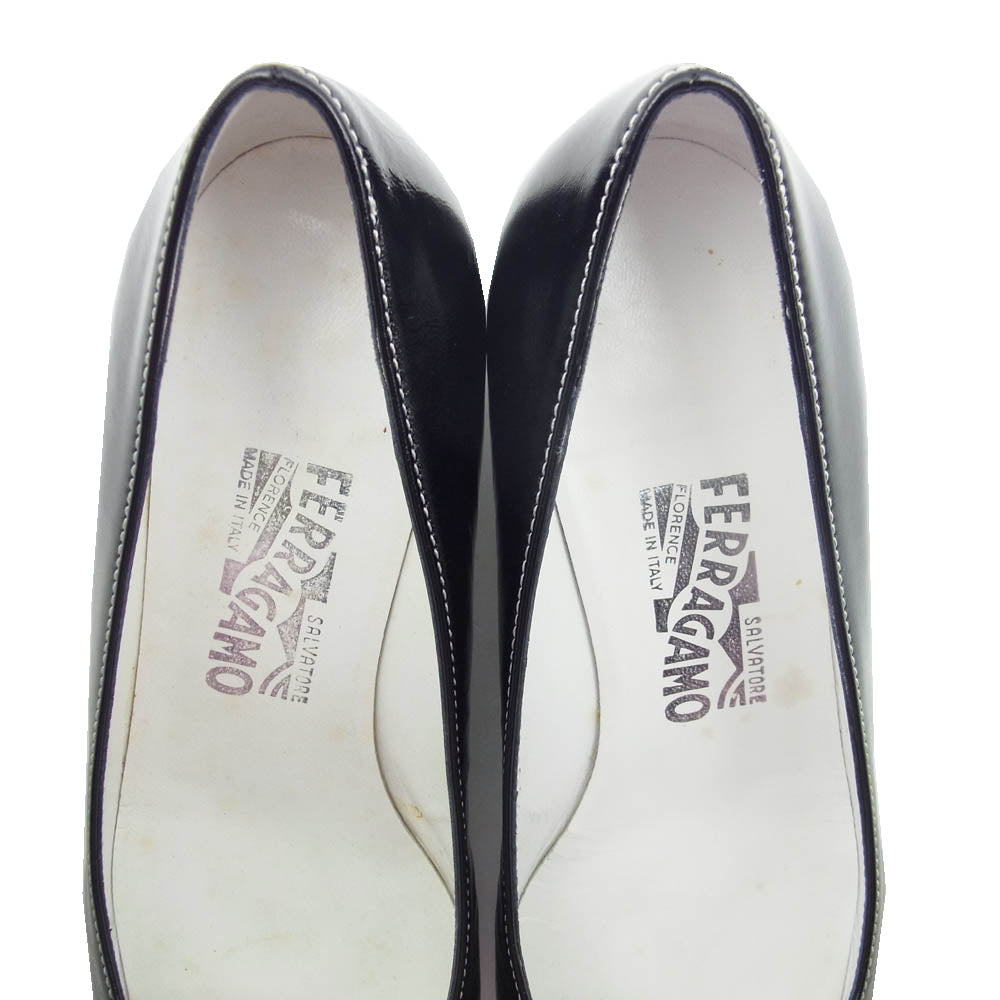 Salvatore Ferragamo サルヴァトーレフェラガモ ガンチーニ パンプス サンダル ブラック ブラック系 8【中古】