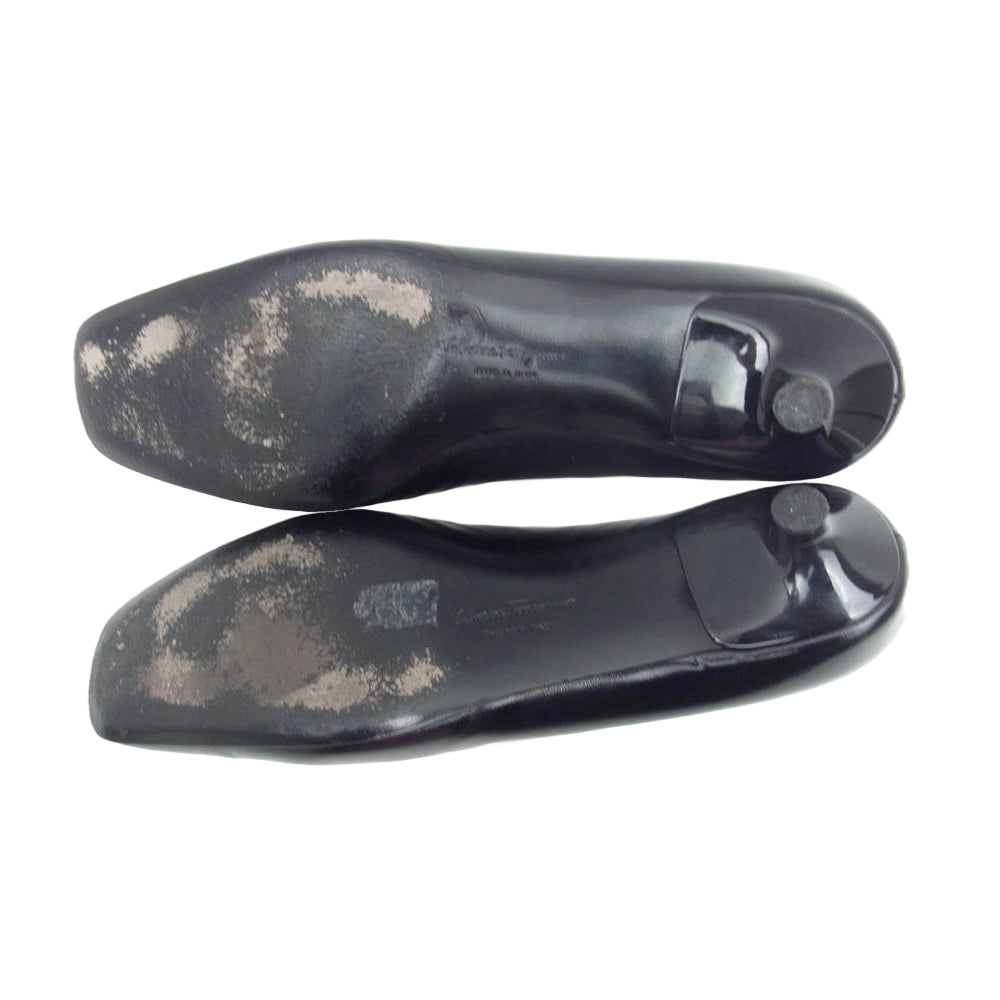 Salvatore Ferragamo サルヴァトーレフェラガモ ガンチーニ パンプス サンダル ブラック ブラック系 8【中古】