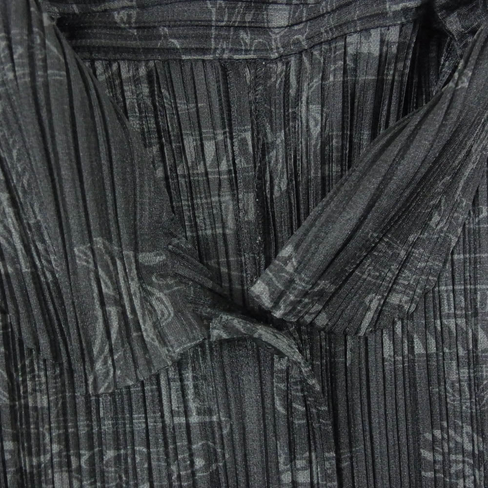 PLEATS PLEASE プリーツプリーズ イッセイミヤケ PP41-JJ723 プリーツ加工 ドラゴン 桃 中国 龍 縁起柄 総柄 ジャケット シャツ ブラック系 4【中古】