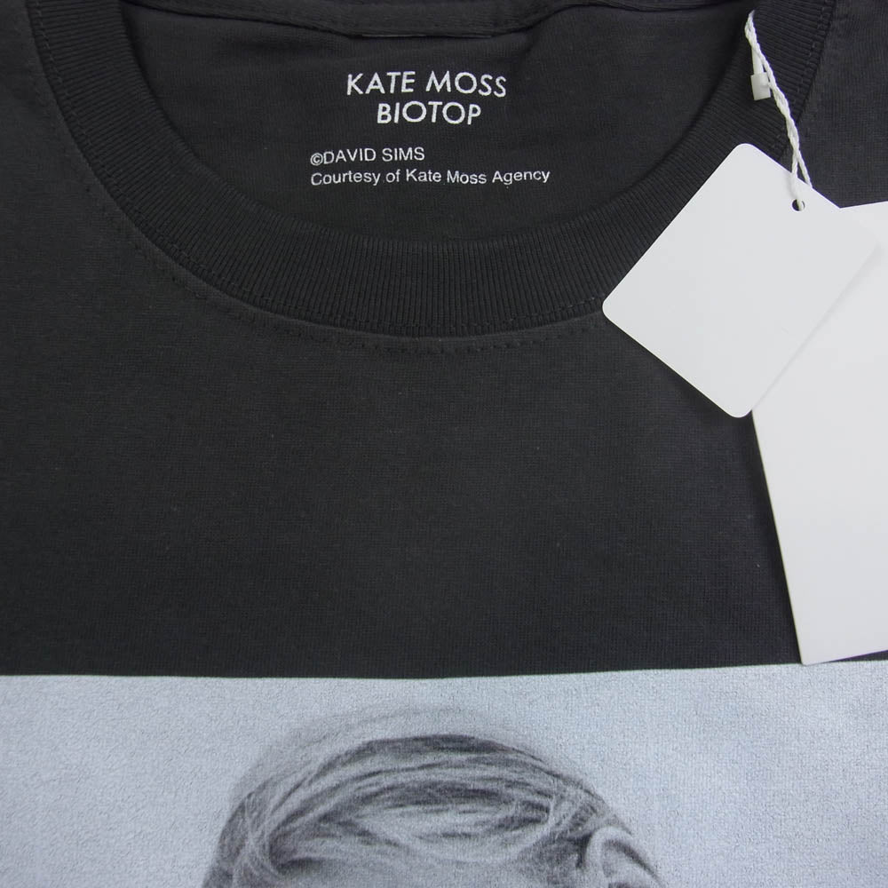 ビオトープ BOM-74000-A Kate Moss ケイトモス by David Sims Photo T-shirts フォトプリント Tシャツ ブラック ブラック系 L【新古品】【未使用】【中古】