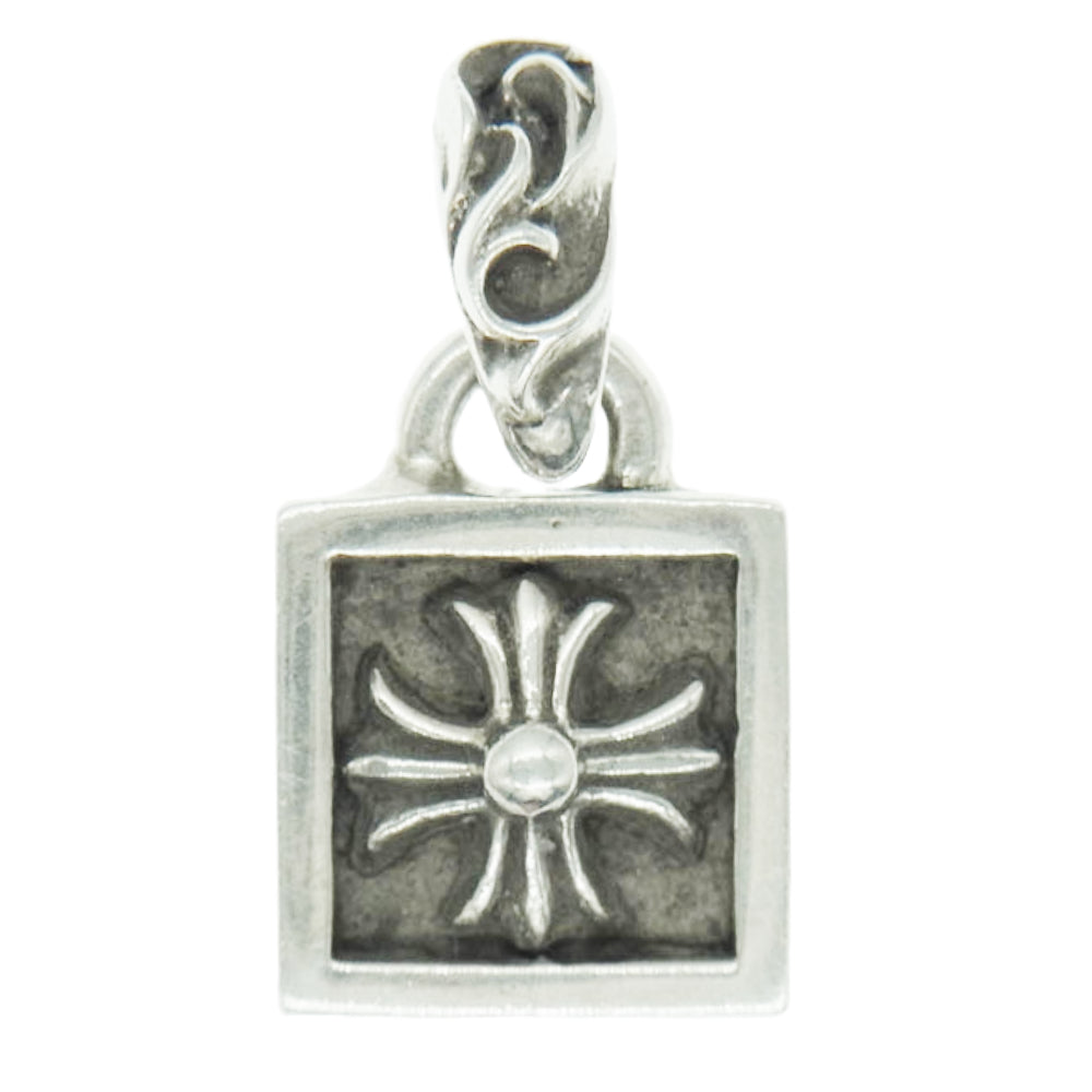 CHROME HEARTS クロムハーツ（原本無） FRAMED CH PLUS フレームドCHプラス チャーム シルバー ネックレス シルバー系【中古】