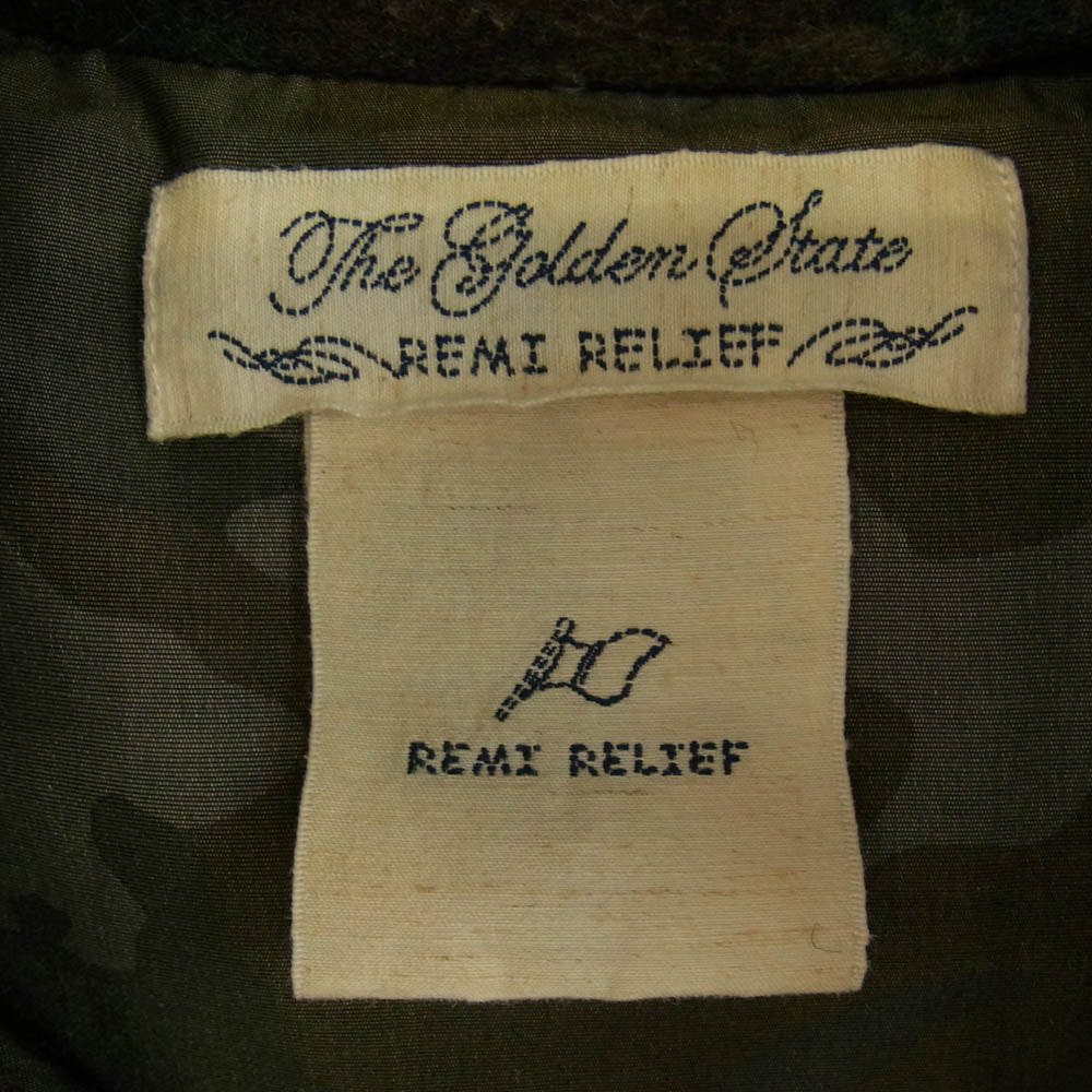 REMI RELIEF レミレリーフ 迷彩柄 カモ ダウン ベスト カーキ系 L【中古】