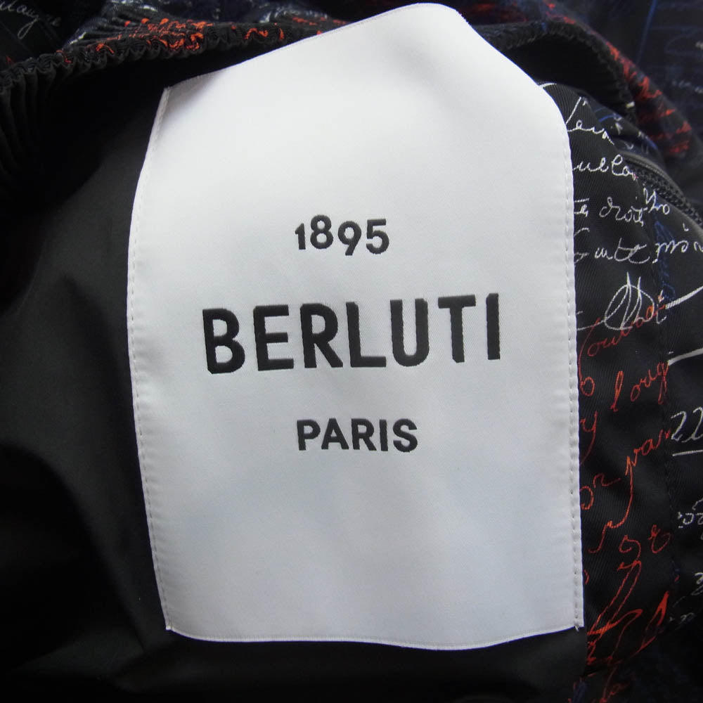 Berluti ベルルッティ 総柄 スクリット  カリグラフィ フード付き ジャケット ブルゾン ブラック系 A44【中古】