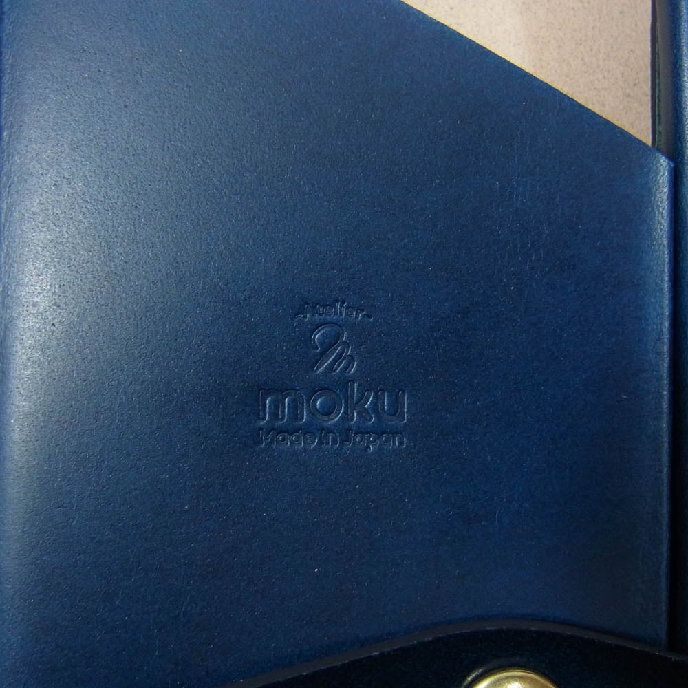 モク 小さく薄い レザー 財布 ネイビー系【美品】【中古】