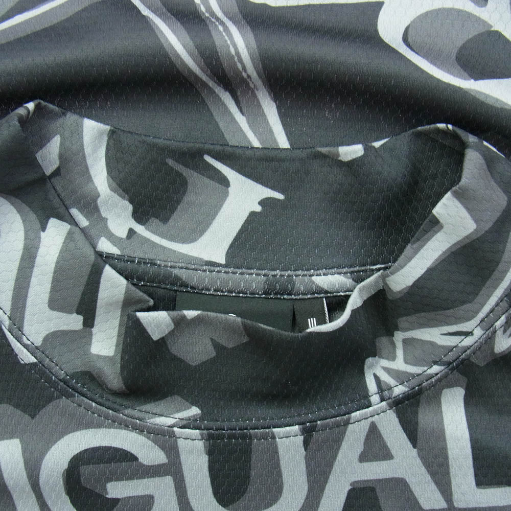 1piu1uguale3 ウノピュウノウグァーレトレ GRT173 POE398 GORF ゴルフ S/S MOCK NECK ALL LOGO MIX モックネック オールロゴ 総柄ロゴ ミックス カットソー Tシャツ ダークグレー系 3【中古】