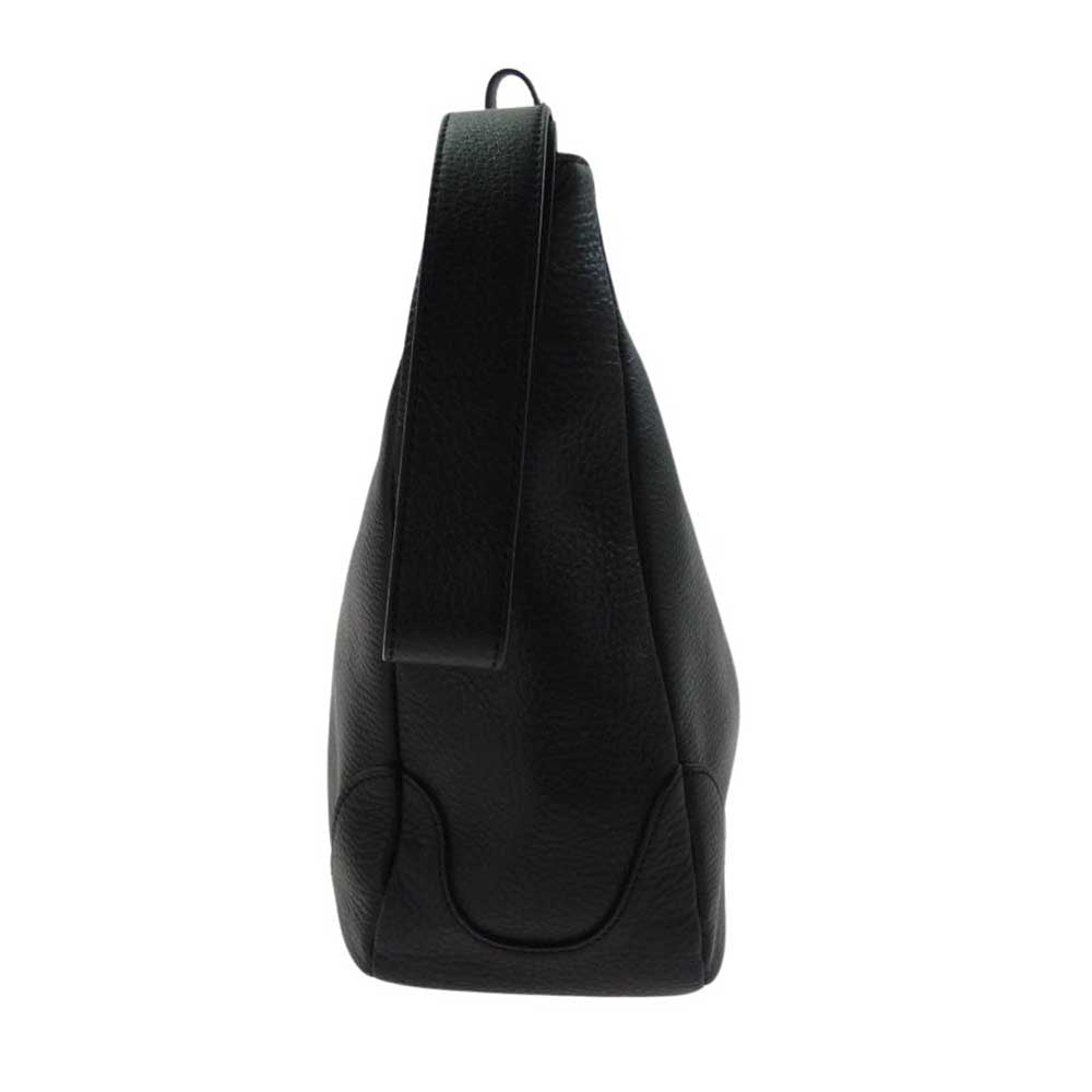 1piu1uguale3 ウノピュウノウグァーレトレ × PELLE MORBIDA ペッレ モルビダ ONE HAND BAG レザー ワンハンド バッグ ブラック系【中古】