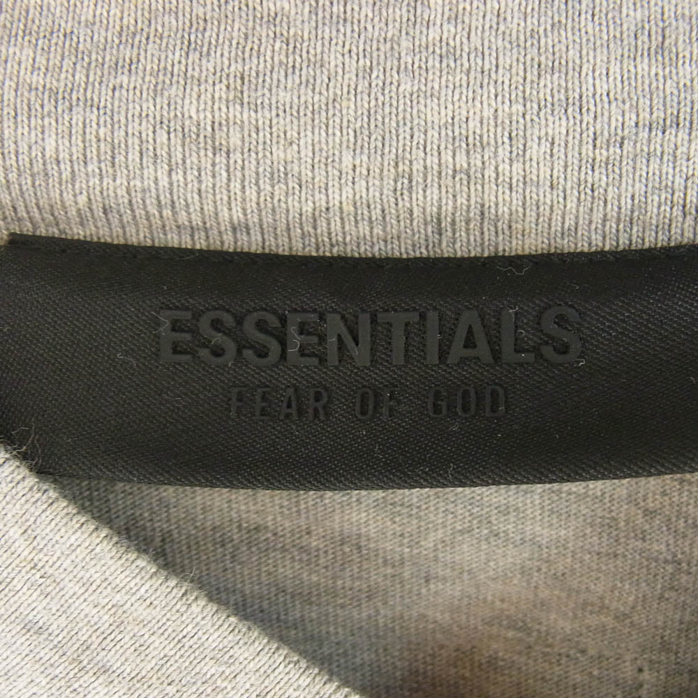 FEAR OF GOD フィアオブゴッド FOG ESSENTIALS エッセンシャルズ Rubber Logo V Neck Tshirt ラバー ロゴ Vネック 半袖 Tシャツ グレー系 S【美品】【中古】
