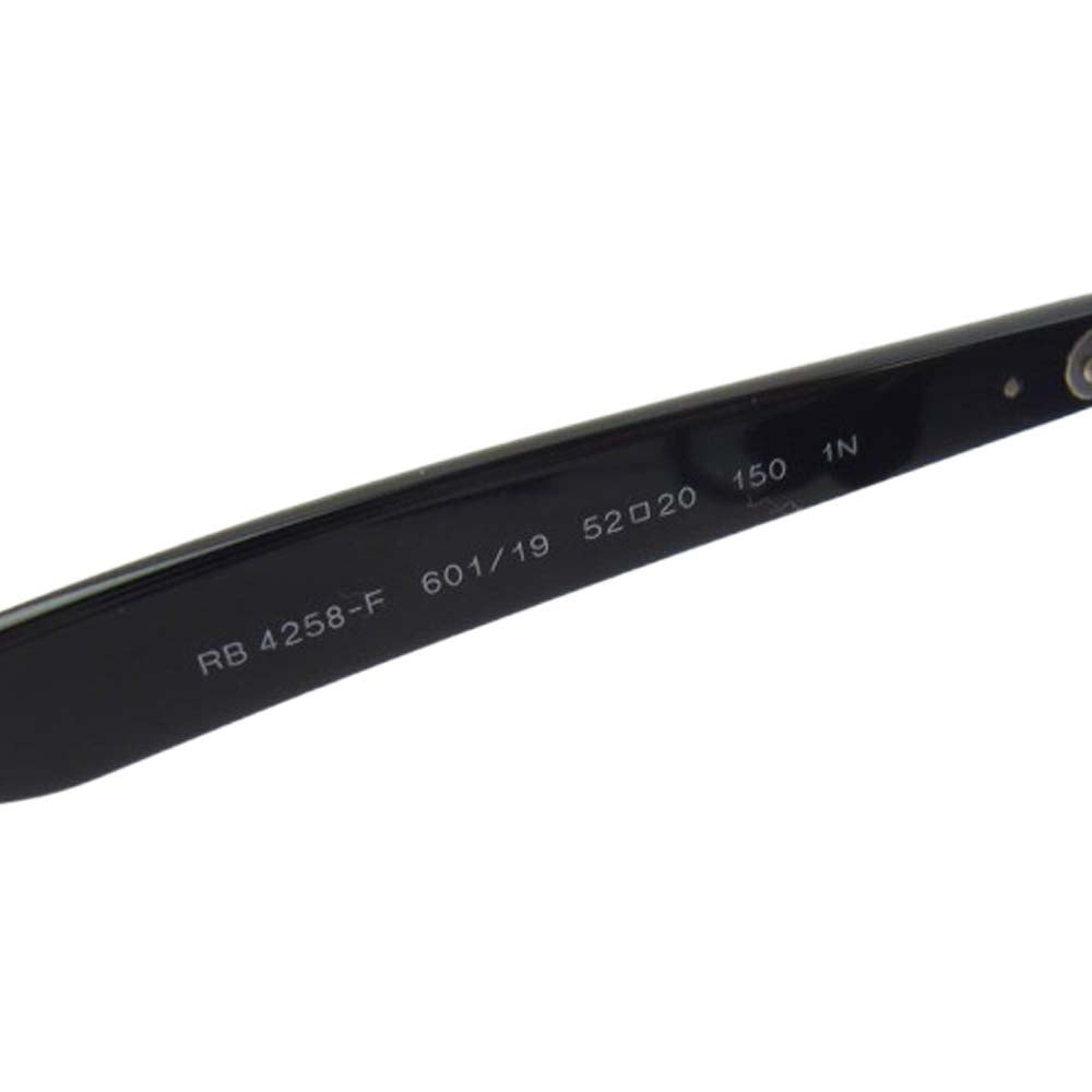 Ray-Ban レイバン RB 4258-F スクエア カラーレンズ サングラス アイウェア フレーム：ブラック 52□20　150【中古】