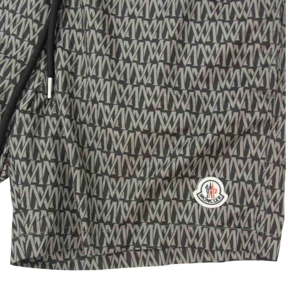 MONCLER モンクレール J10912C00001 597DA モンクレールジャパンタグ 総柄 ナイロン ハーフパンツ ショーツ ブラック系 XL【中古】
