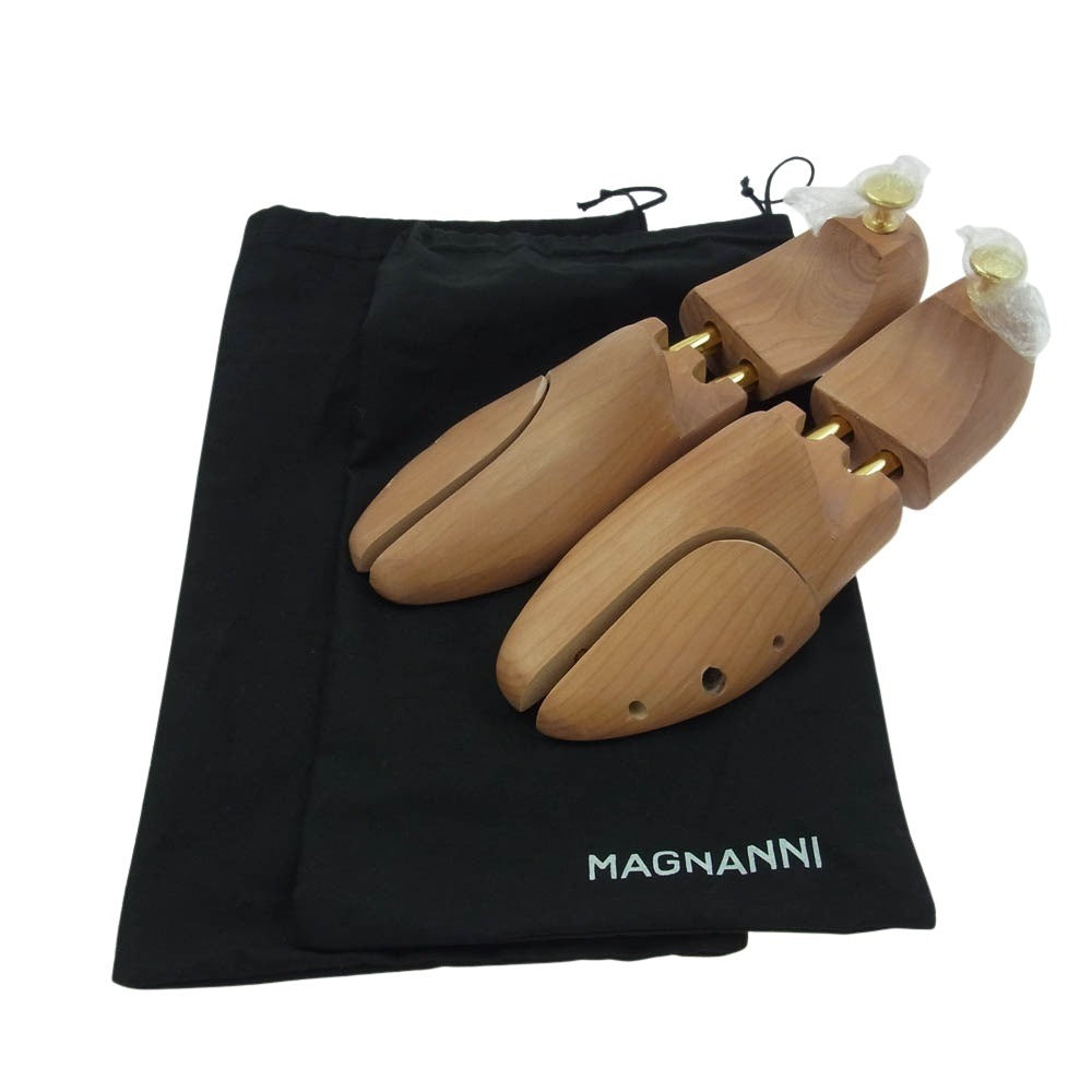 マグナーニ 17505 メダリオン ドレス レースアップ レザー シューズ ブラック系 40【美品】【中古】