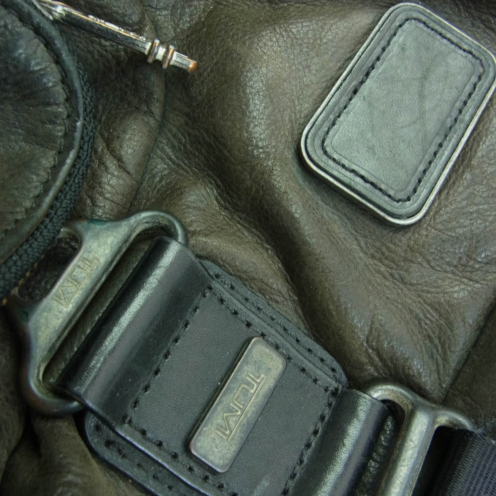 TUMI トゥミ 92340DH 2WAY Everette Essential Tote エバレット エッセンシャル トート オーバーナイターバッグ ビジネスバッグ ブリーフケース ショルダーバッグ オリーブ・カーキ【中古】