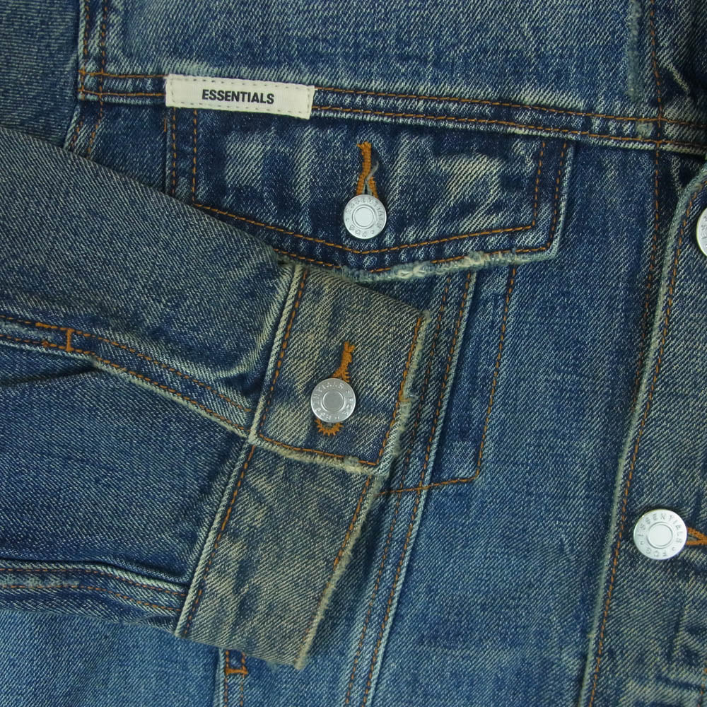 FEAR OF GOD フィアオブゴッド ESSENTIALS denim trucker jacket ダメージ加工 エッセンシャルズ トラッカー デニム ジャケット インディゴブルー系 M【美品】【中古】