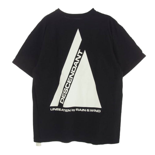 DESCENDANT ディセンダント 22SS 221ATDS-STM10S UNBEATEN by RAIN&WIND UPWIND SS アップウィンド バック ロゴ プリント 半袖 Tシャツ ブラック系 35【中古】